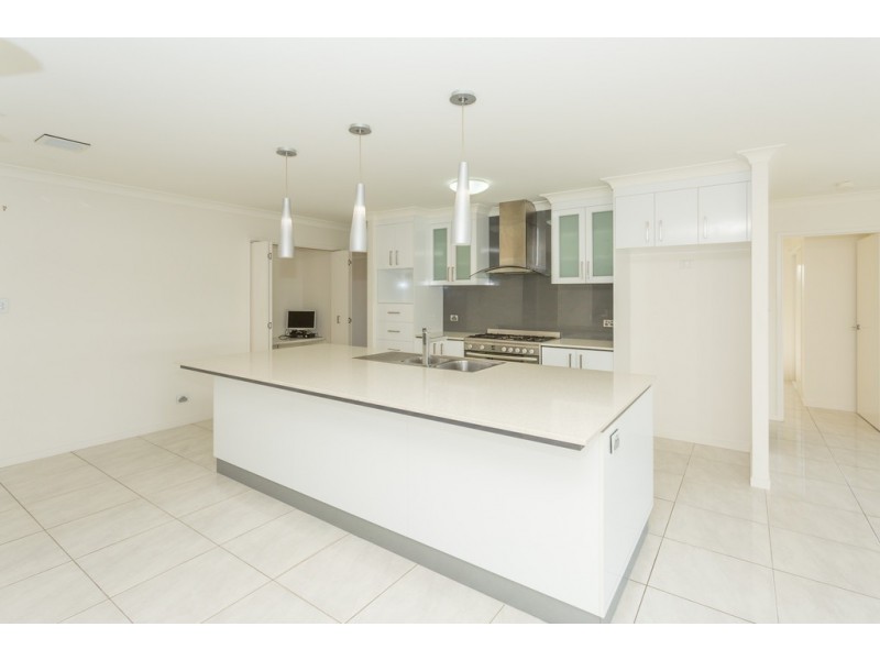 9 Bjelke Circuit, Rural View QLD 4740