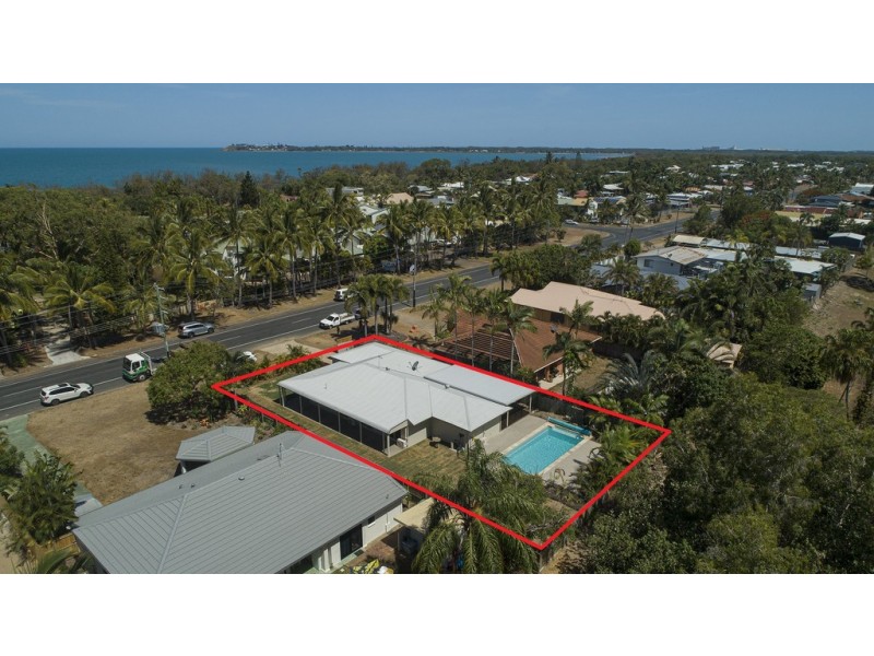 10 Pacific Drive, Blacks Beach QLD 4740