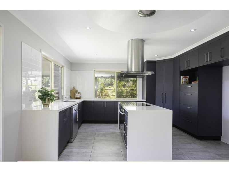 10 Pacific Drive, Blacks Beach QLD 4740