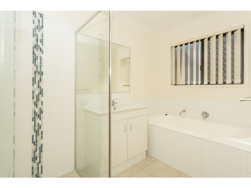 30 Trinity Parade, Blacks Beach QLD 4740