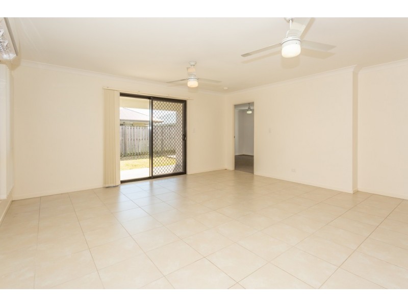 30 Trinity Parade, Blacks Beach QLD 4740