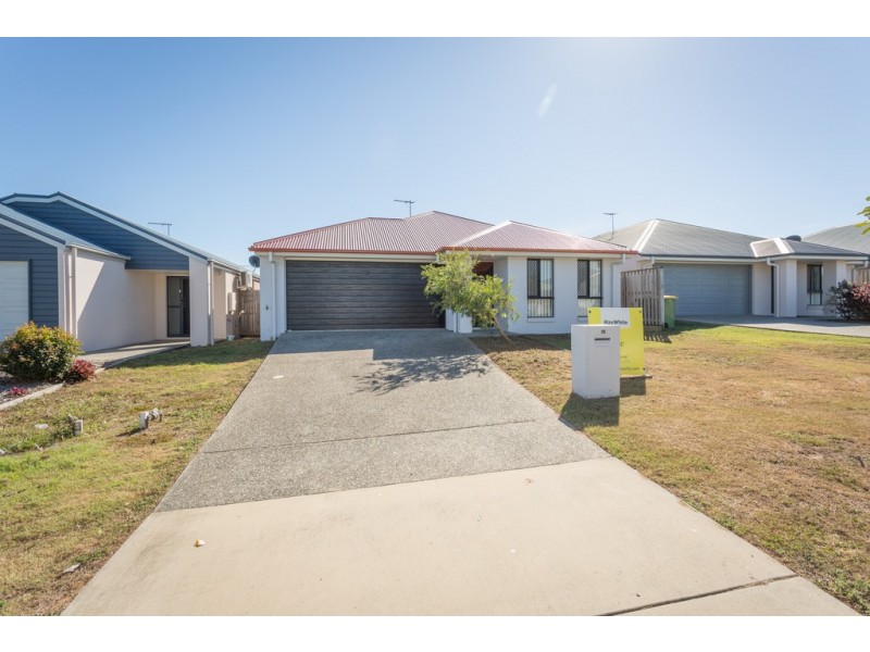 30 Trinity Parade, Blacks Beach QLD 4740