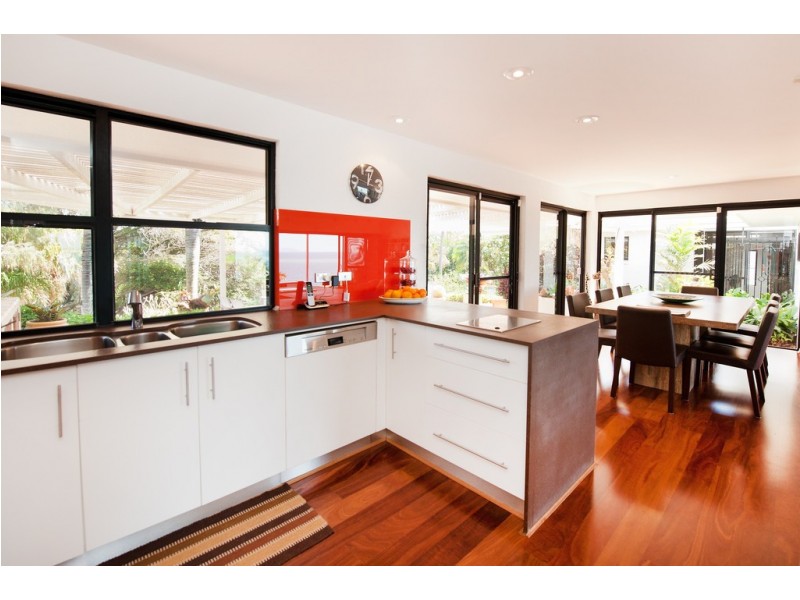 54 Admiral Drive, Dolphin Heads QLD 4740