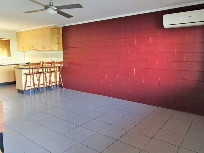 Unit 2, 18 Meadow Street, North Mackay QLD 4740