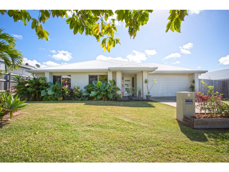 8 McIlwraith Way, Rural View QLD 4740