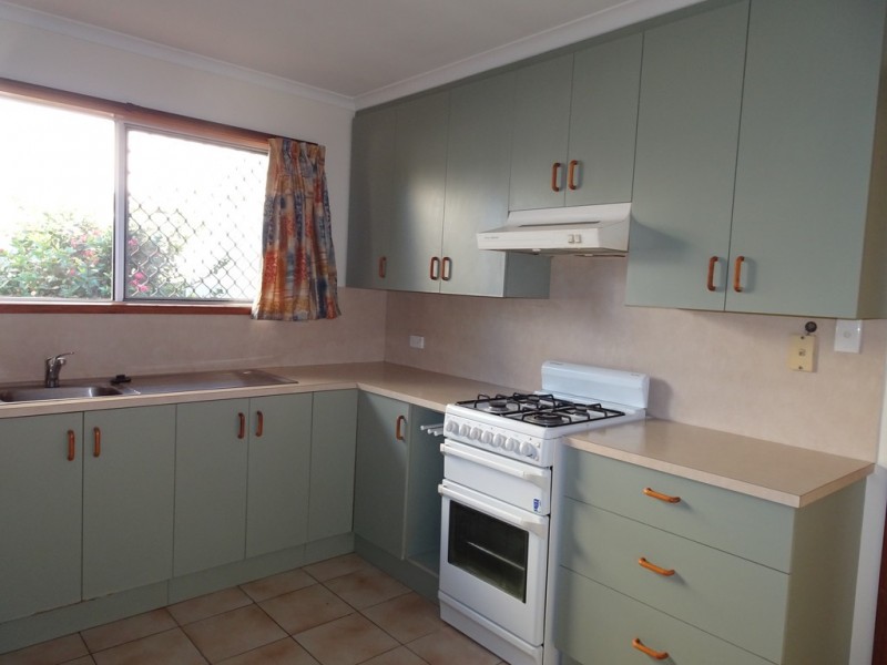 8 Outlook Crescent, Mount Pleasant QLD 4740