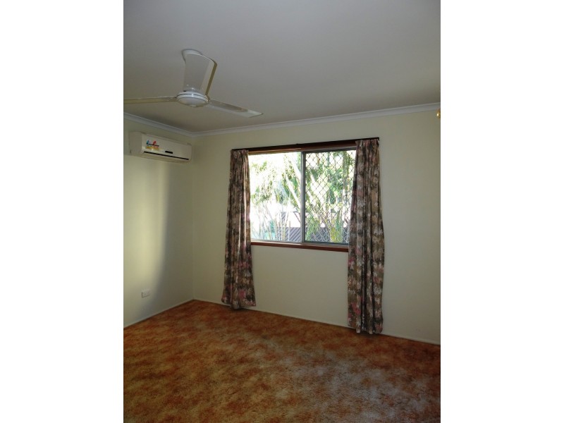 8 Outlook Crescent, Mount Pleasant QLD 4740