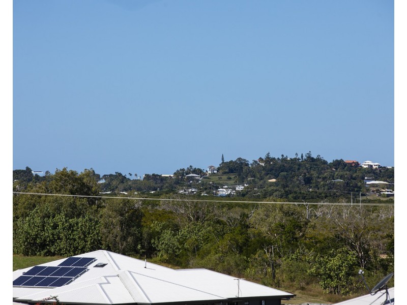11 Highcrest Court, Bucasia QLD 4750