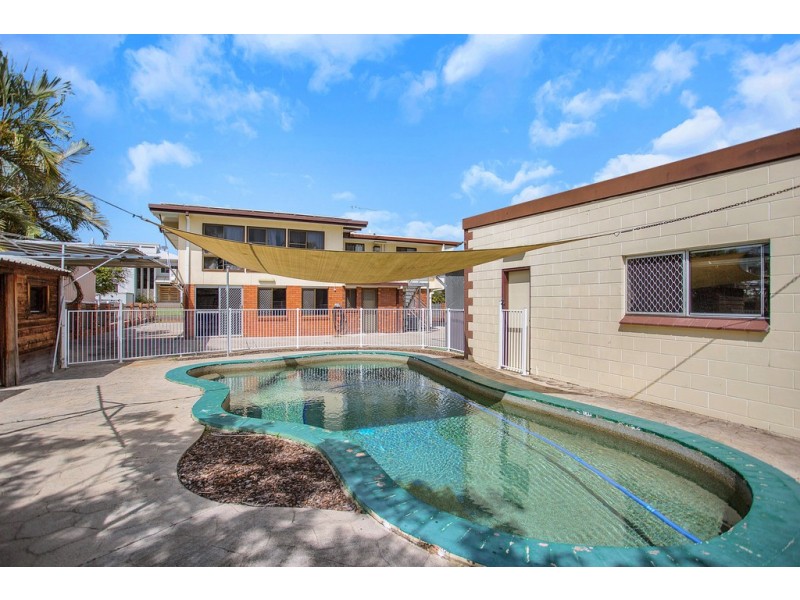 2 Weir Street, East Mackay QLD 4740