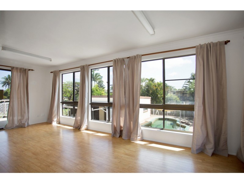 2 Weir Street, East Mackay QLD 4740