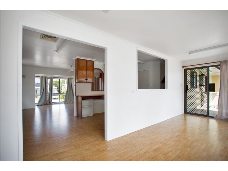 2 Weir Street, East Mackay QLD 4740