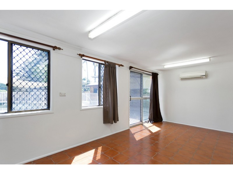 2 Weir Street, East Mackay QLD 4740