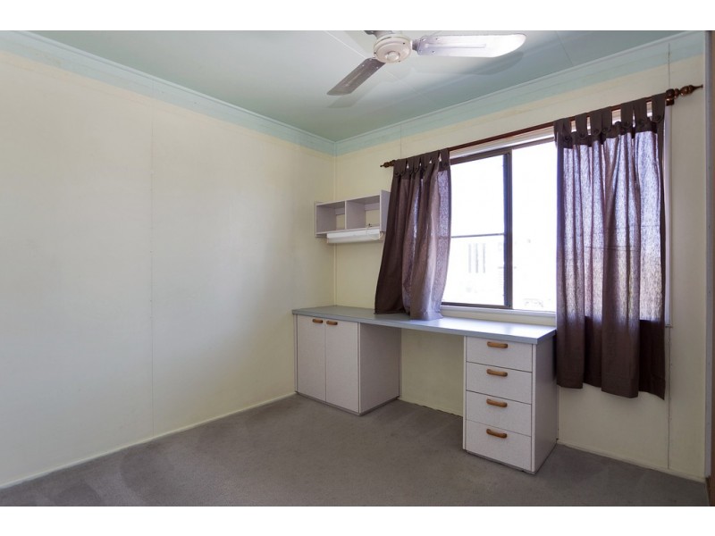 2 Weir Street, East Mackay QLD 4740