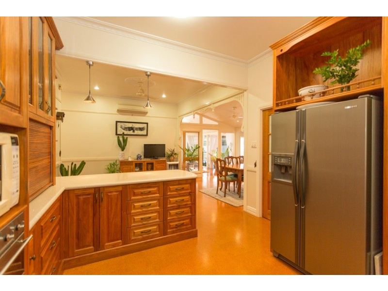 2 Kiwi Court, Ooralea QLD 4740