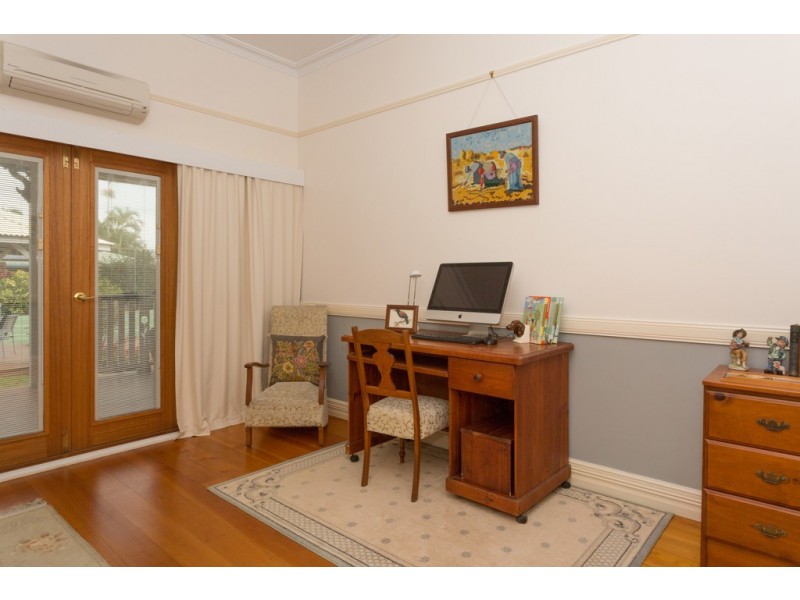 2 Kiwi Court, Ooralea QLD 4740