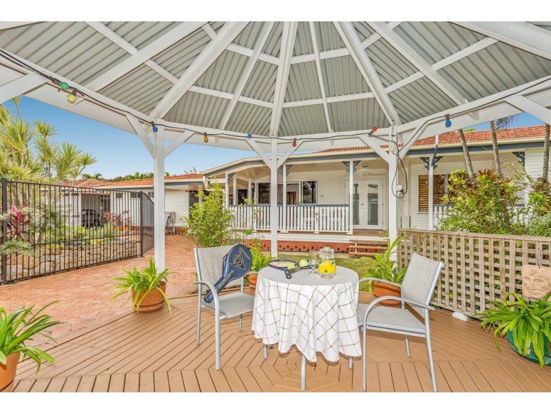 2 Kiwi Court, Ooralea QLD 4740