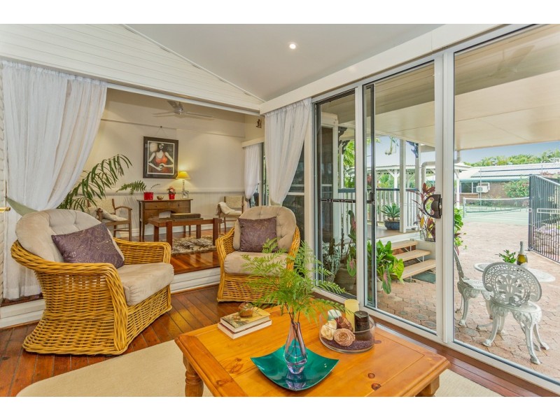 2 Kiwi Court, Ooralea QLD 4740