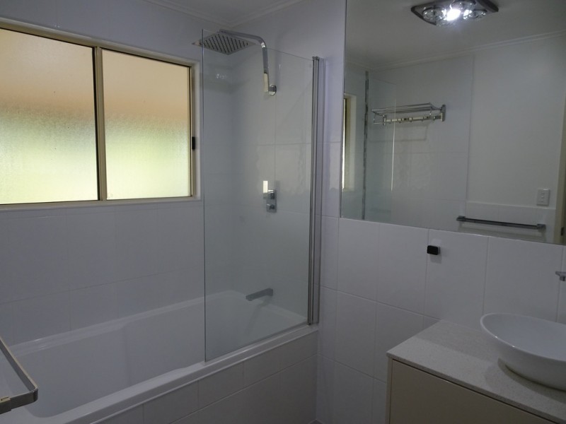 4 Margaret Street, Mirani QLD 4754