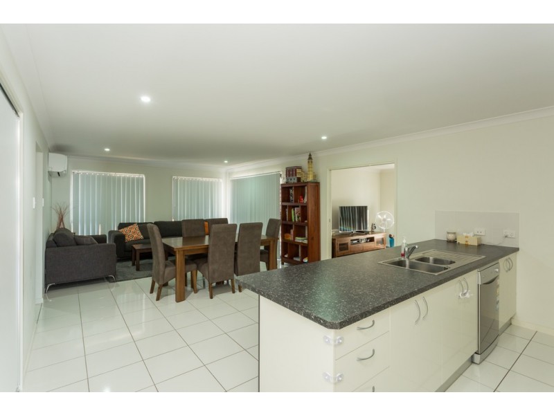 6 Hinkler Court, Rural View QLD 4740