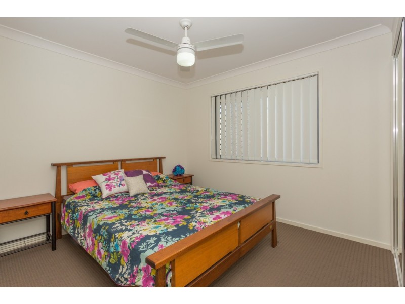 6 Hinkler Court, Rural View QLD 4740