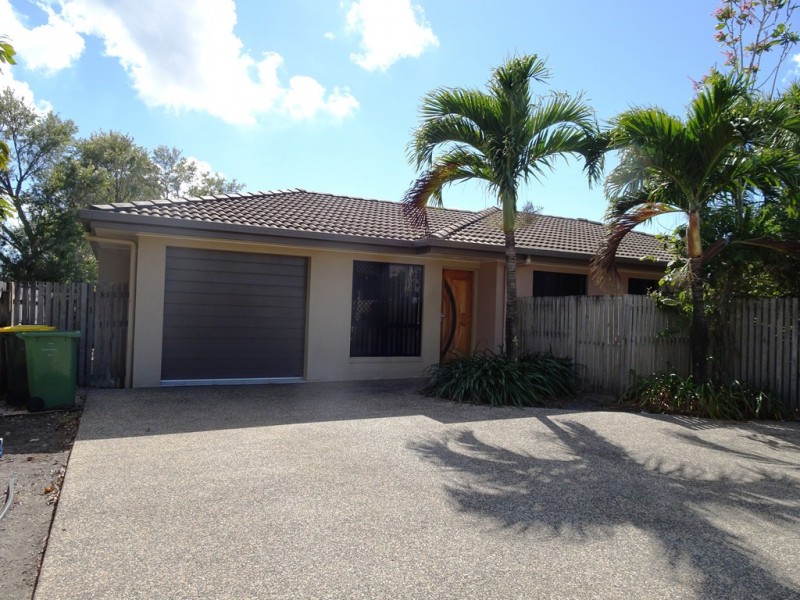 2/24 Eva Parade, Glenella QLD 4740