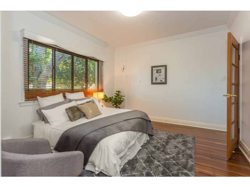 83 Nebo Road, West Mackay QLD 4740