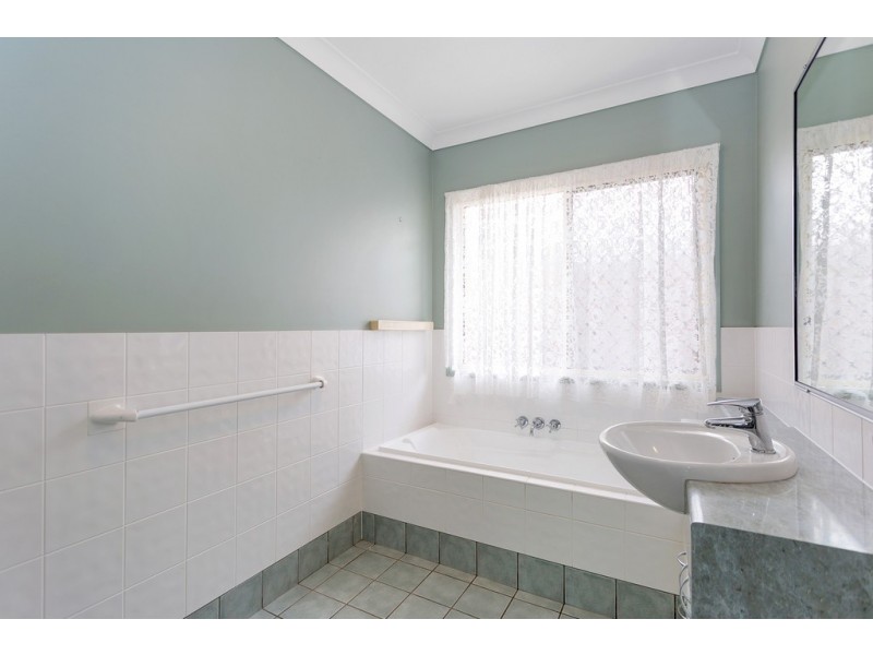 22 Clipper Court, Bucasia QLD 4750