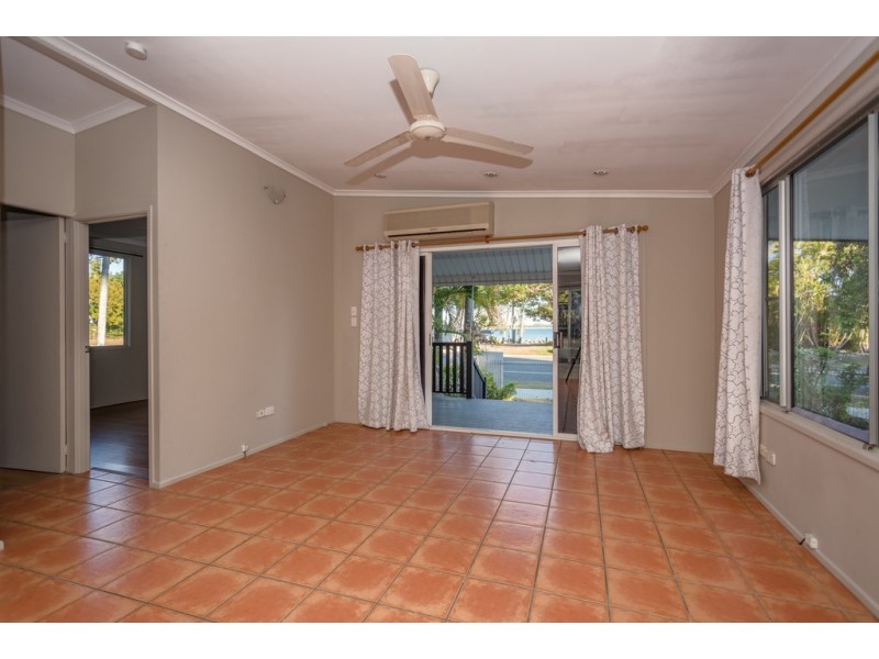 19 Ocean Avenue, Slade Point QLD 4740