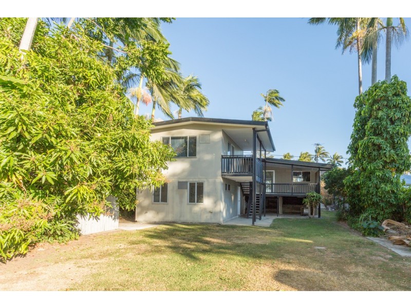 19 Ocean Avenue, Slade Point QLD 4740