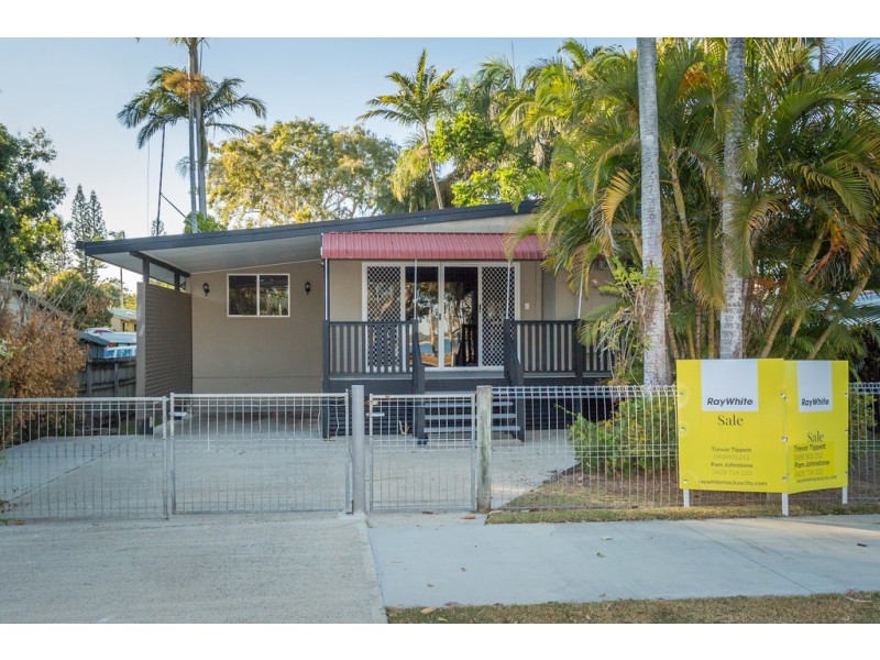 19 Ocean Avenue, Slade Point QLD 4740