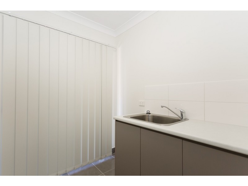 15 Majesty Street, Rural View QLD 4740