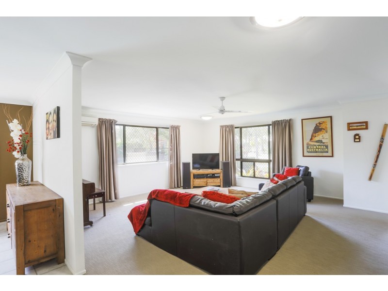 4 Glenhorn Close, West Mackay QLD 4740