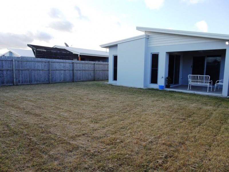51 Primavera Blvd, Beaconsfield QLD 4740