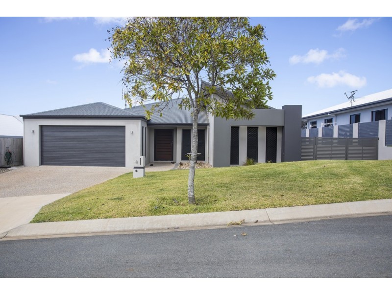 4 Glenoak Avenue, Richmond QLD 4740