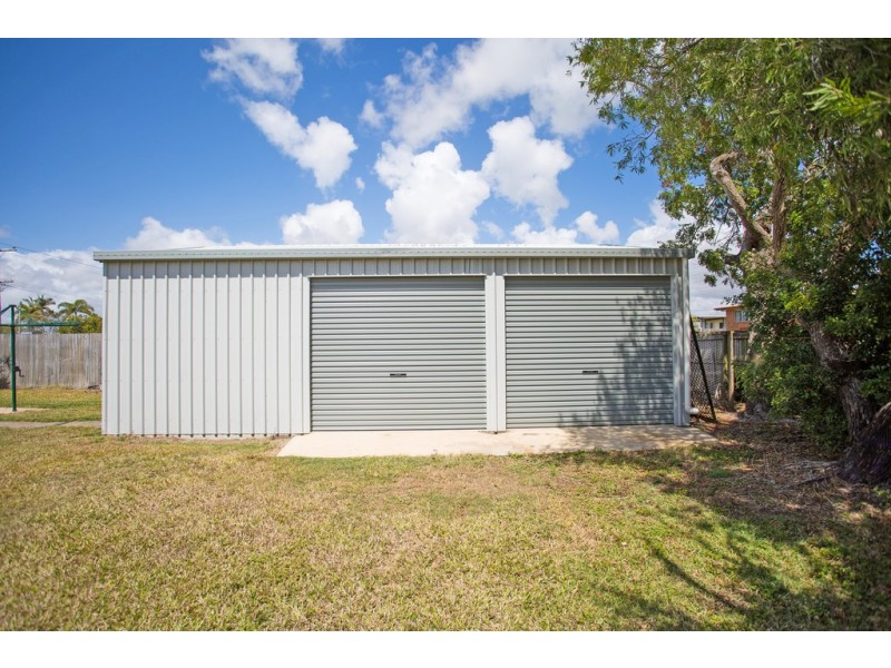 1 Flinders Court, Bakers Creek QLD 4740