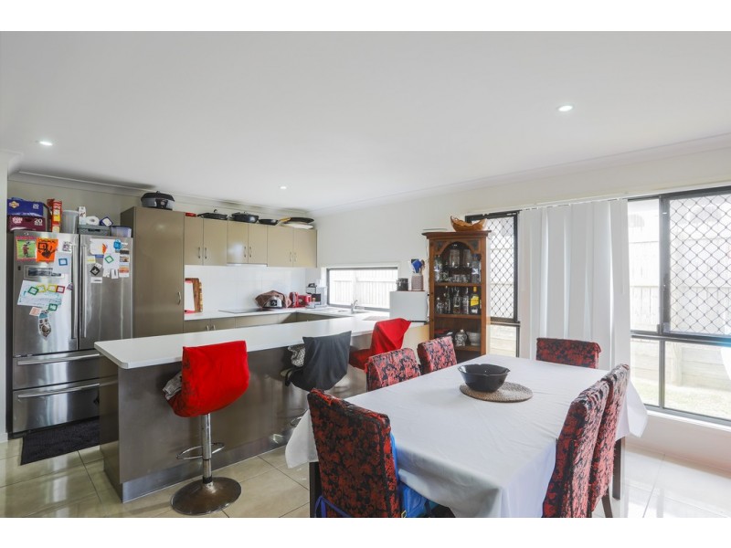 48 Dawson Boulevard, Rural View QLD 4740