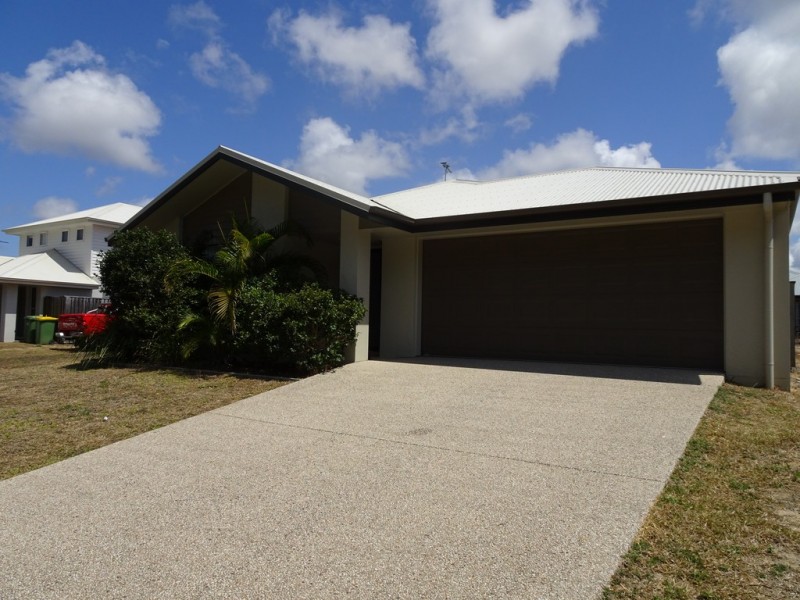 28B Newport Parade, Blacks Beach QLD 4740