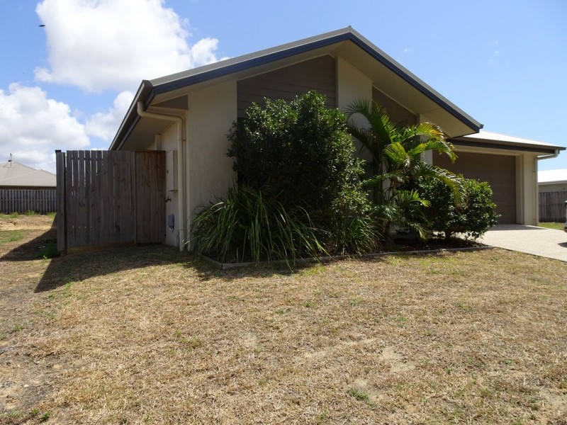 28B Newport Parade, Blacks Beach QLD 4740