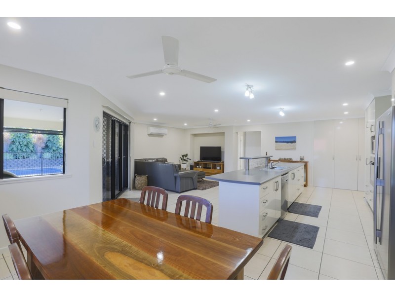 5 Herbert way, Rural View QLD 4740