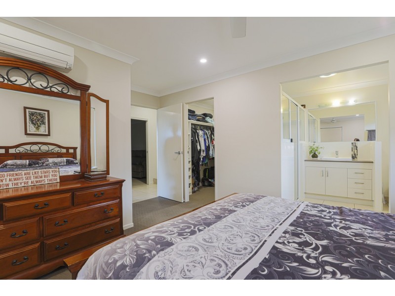 5 Herbert way, Rural View QLD 4740