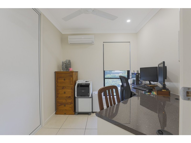 5 Herbert way, Rural View QLD 4740