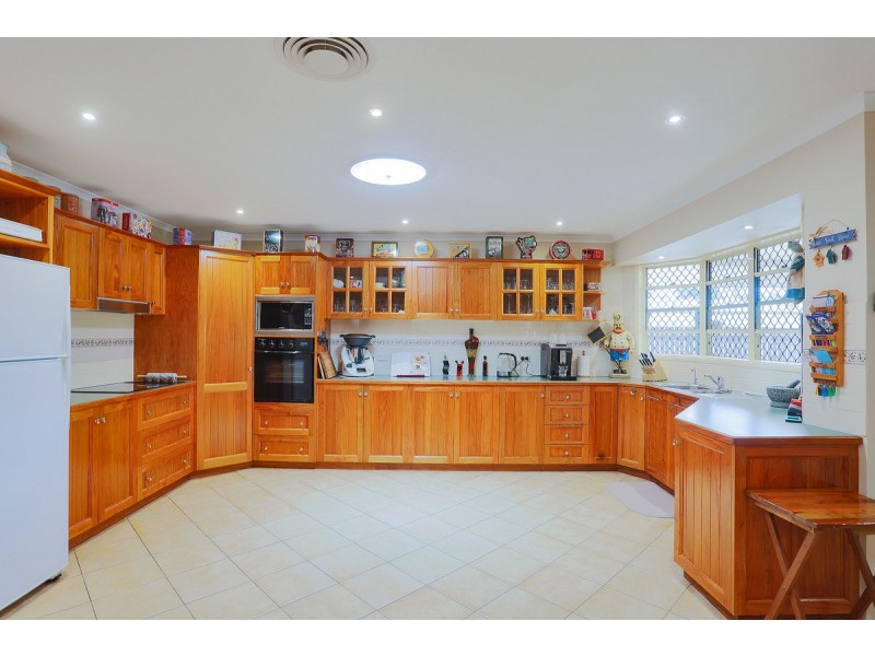 4 Highland Court, Beaconsfield QLD 4740