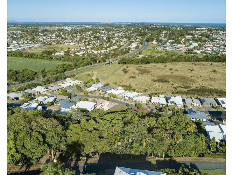 13 Wrights Road, Glenella QLD 4740