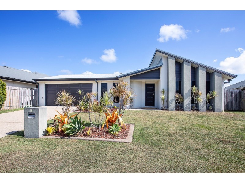 83 Whitehaven Drive, Blacks Beach QLD 4740
