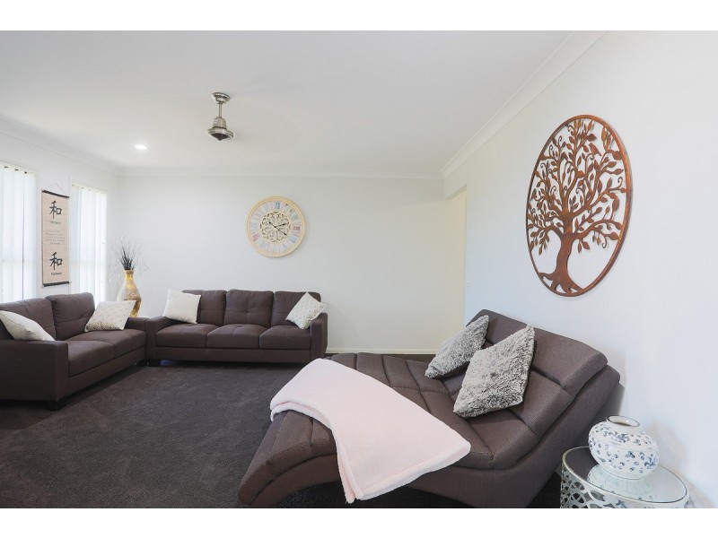83 Whitehaven Drive, Blacks Beach QLD 4740