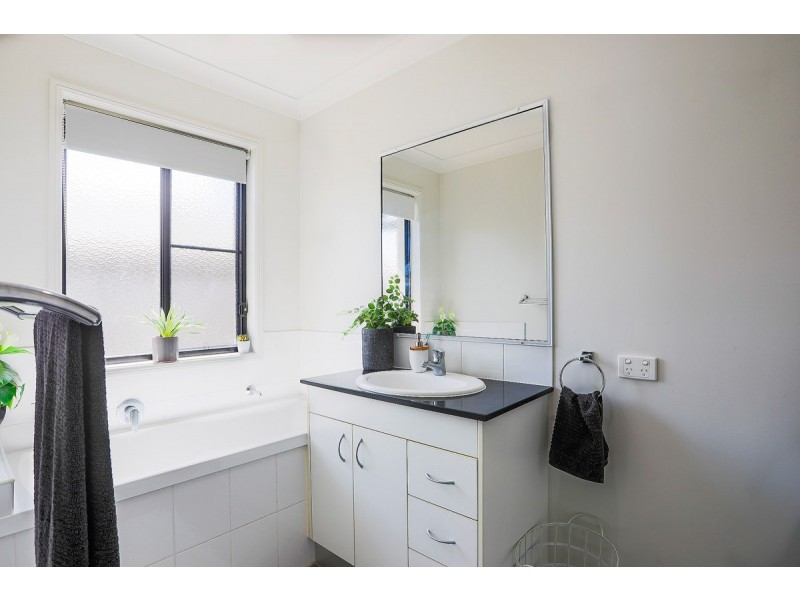 83 Whitehaven Drive, Blacks Beach QLD 4740