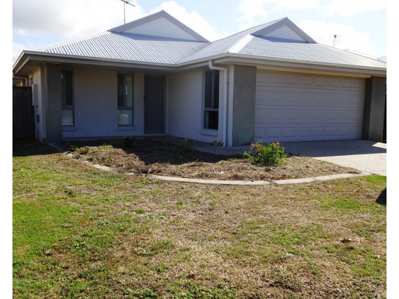 69 Newport Parade, Blacks Beach QLD 4740