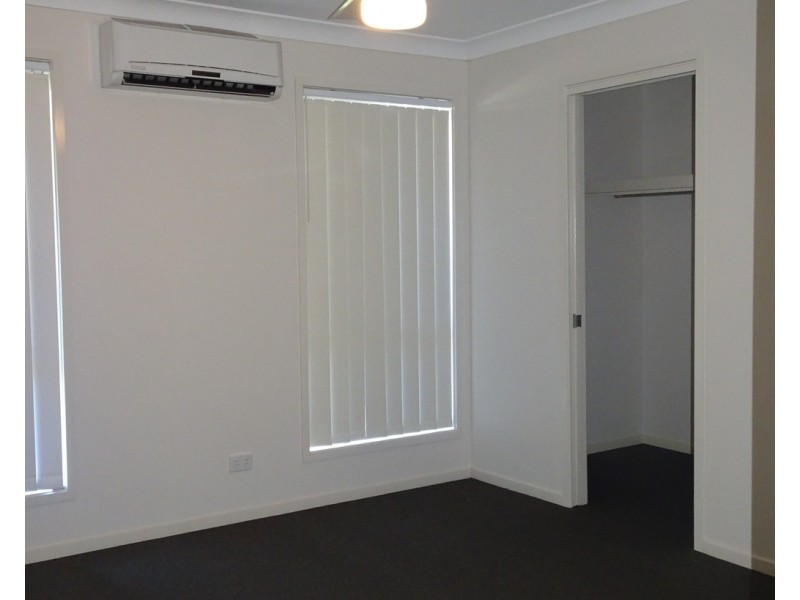 69 Newport Parade, Blacks Beach QLD 4740