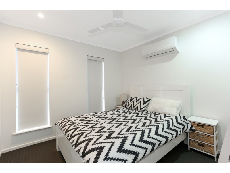 69 Makybe Diva Drive, Ooralea QLD 4740
