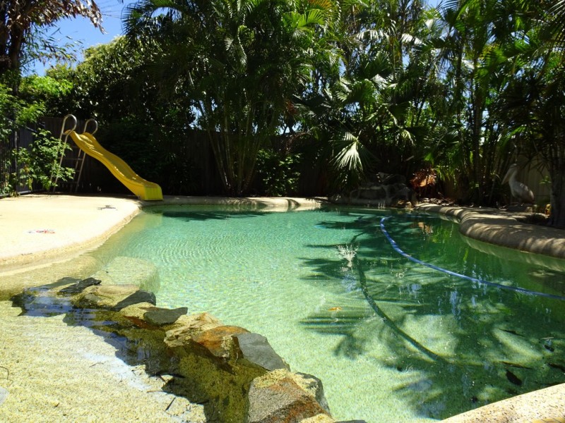 14 Binnington Esplanade, East Mackay QLD 4740